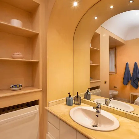 아파트 Unico Luxury Living In Duomo 코모